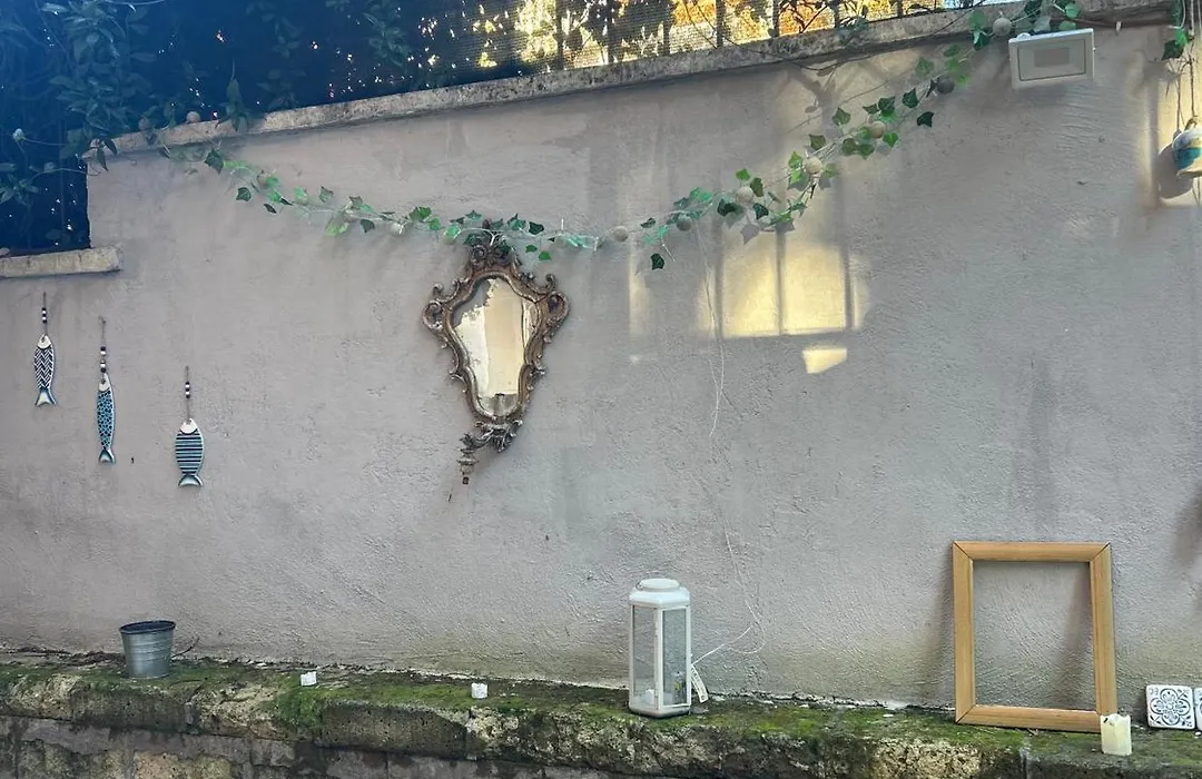 Happy House With Private Garden-1